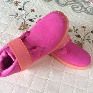 Ugg neumel clear boots